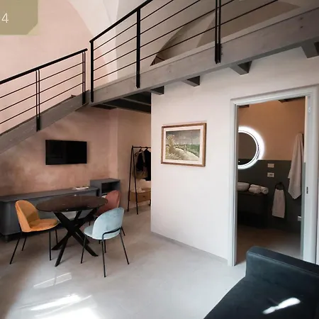 Bed and Breakfast Dimora Battisti 3*